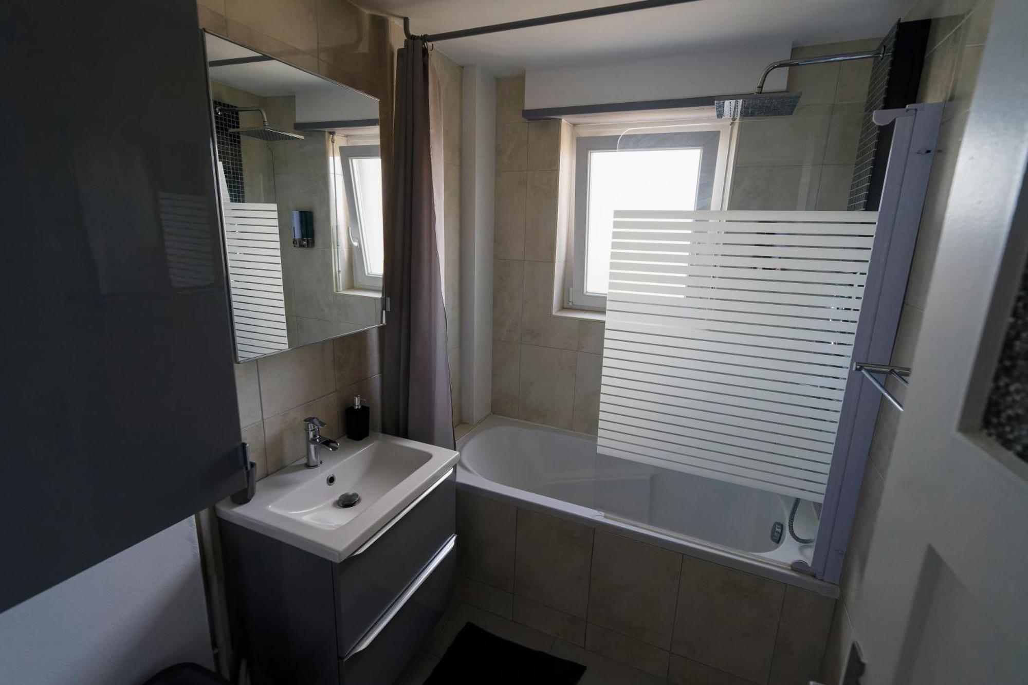 Agreable Et Spacieux Appartement Lumineux T4 Alsace Riedisheim Bagian luar foto