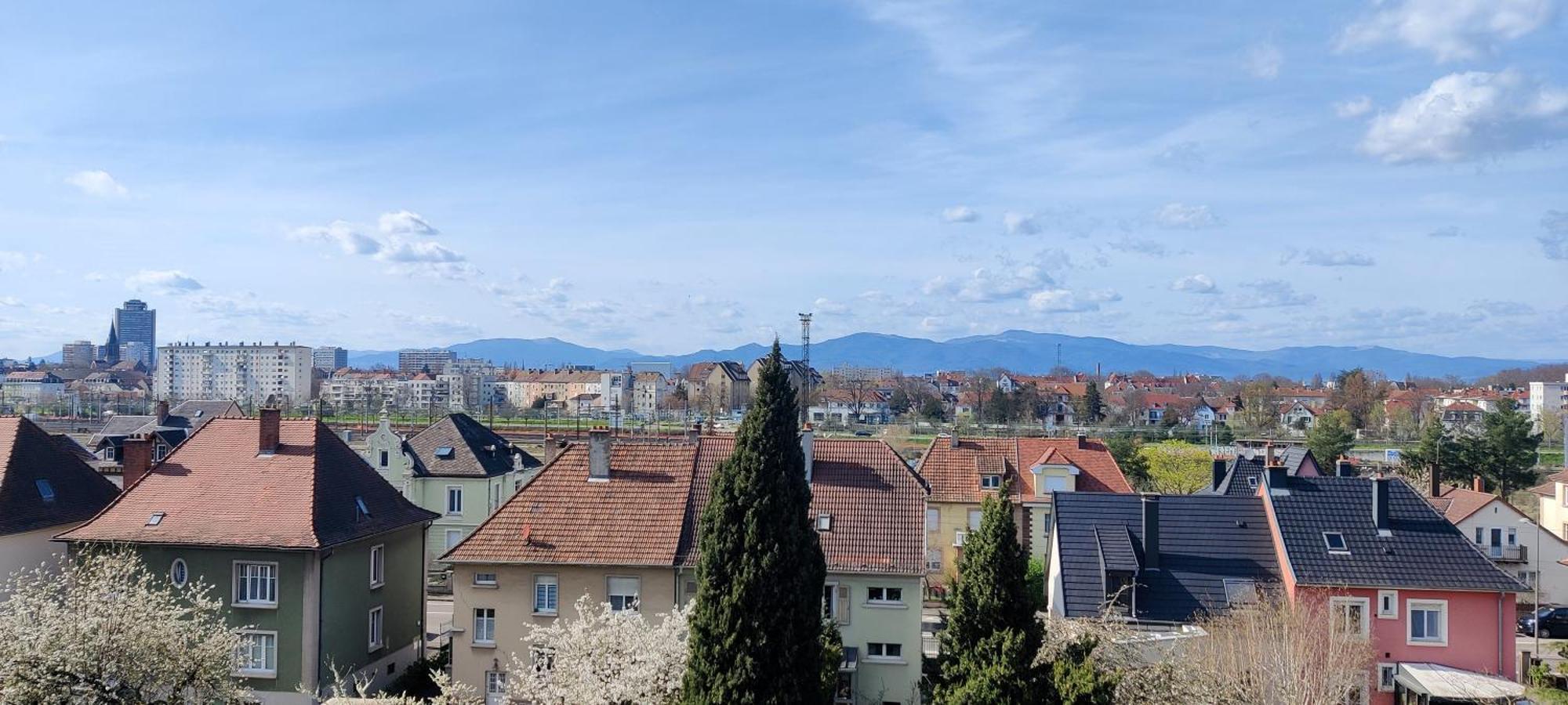 Agreable Et Spacieux Appartement Lumineux T4 Alsace Riedisheim Bagian luar foto